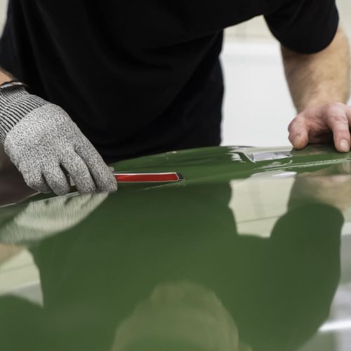 person-working-car-wrapping (3) (1)
